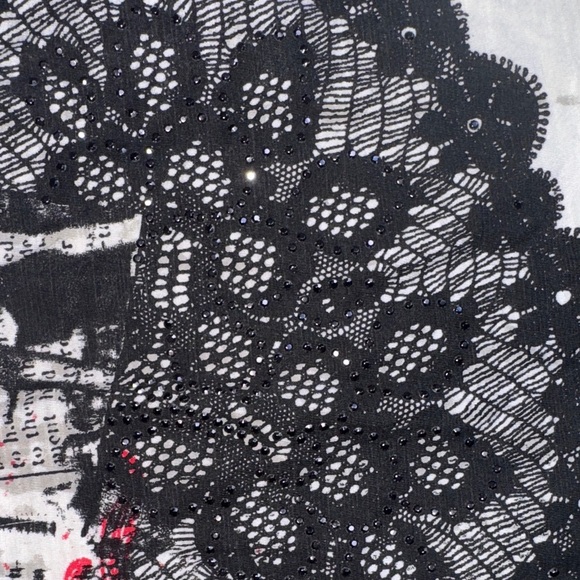 Lane Bryant White and Red Graphic Tee - Picture 5 of 5